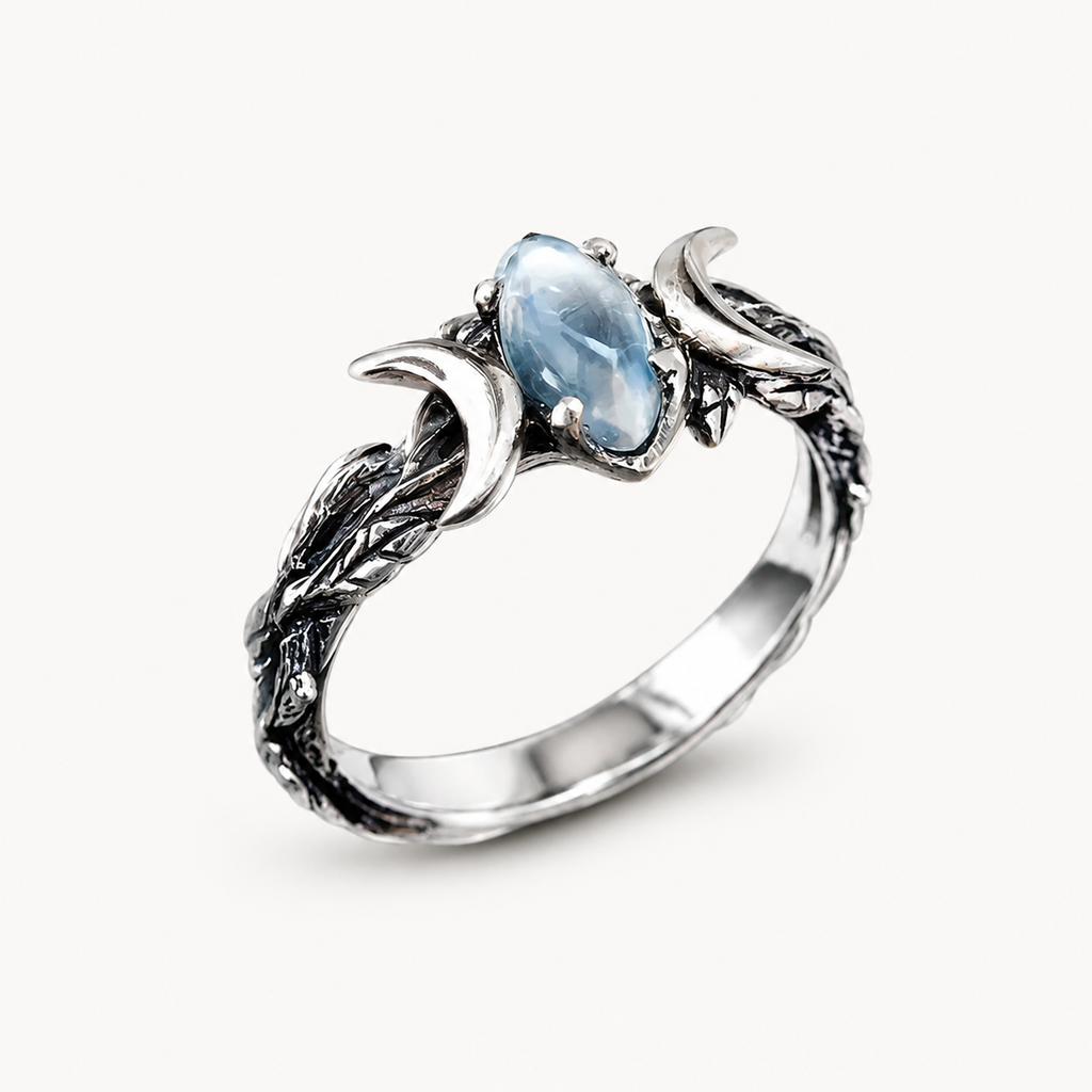 Mondstein Ring mit dreifachem Mondsichel Motiv