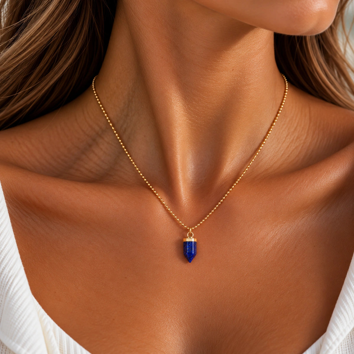 Lapislazuli Anhänger Gold in Kristallspitzenform an feiner Kette