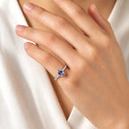 Minimalistischer Amethyst Ring aus 14K Weißgold mit ovalem Stein