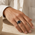 Onyx Siegelring aus 925er Silber mit Pavé-Schultern