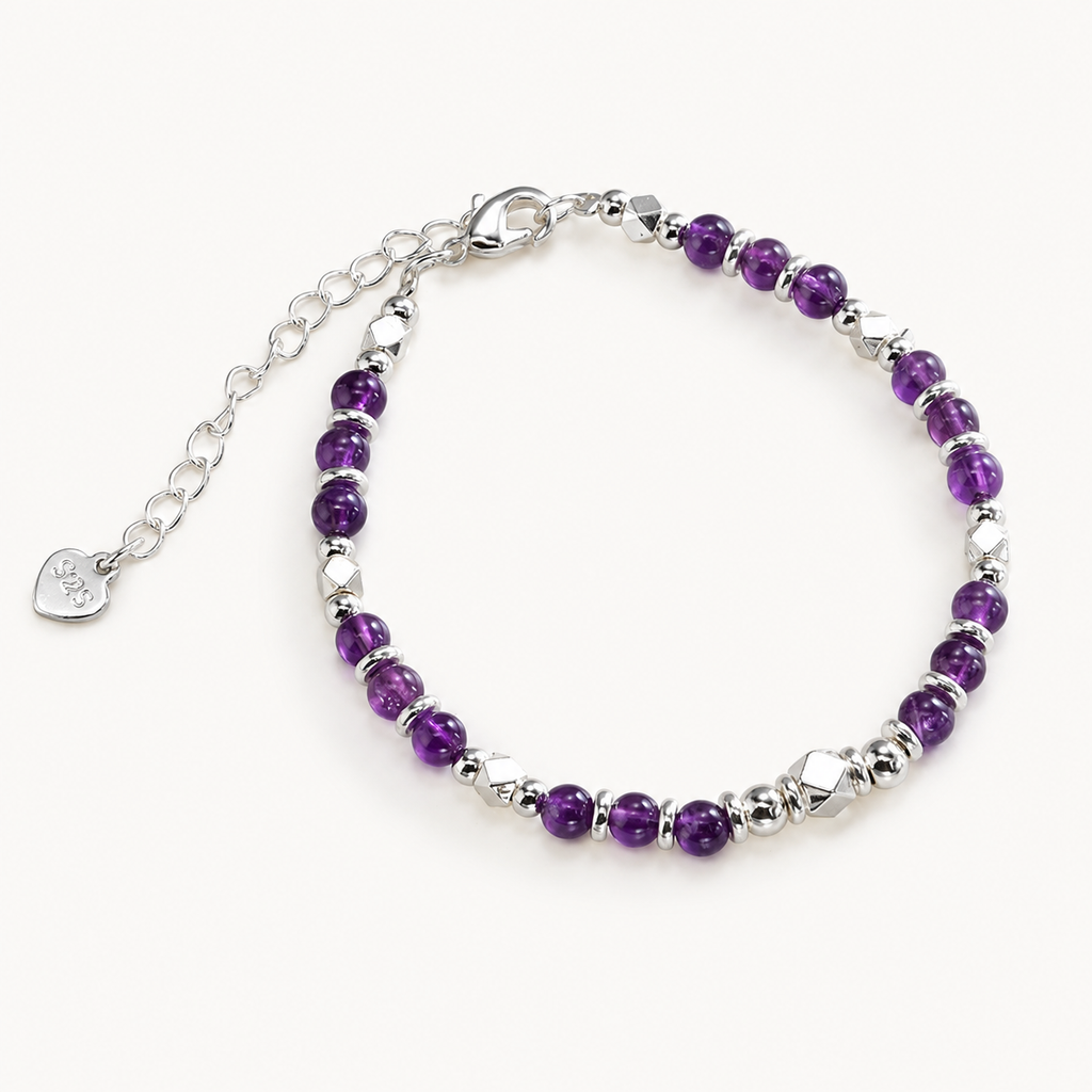 Feines Amethyst Perlenarmband mit Metallperlen
