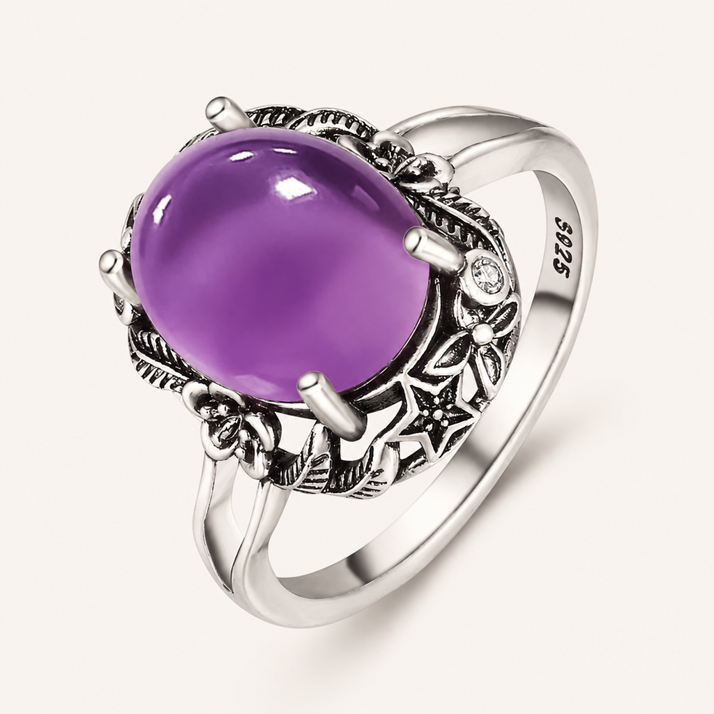 Amethyst Ring aus 925er Silber mit floraler Krappenfassung