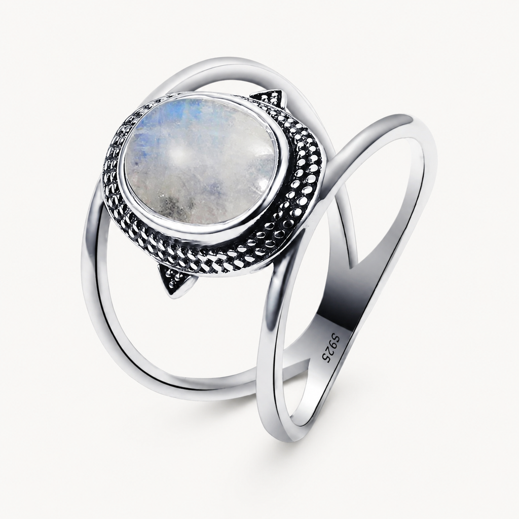 Moderner Mondstein Ring mit Kreisfassung