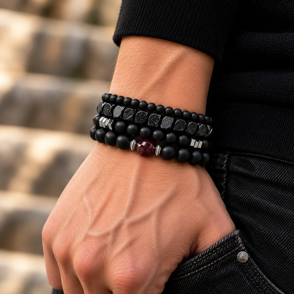 Onyx Armbänder Set mit roten Zierperlen
