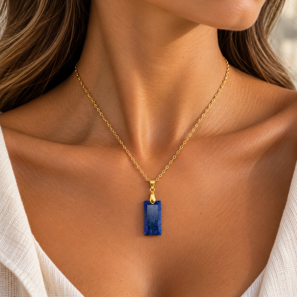 Lapislazuli Halskette Gold mit rechteckigem Steinanhänger