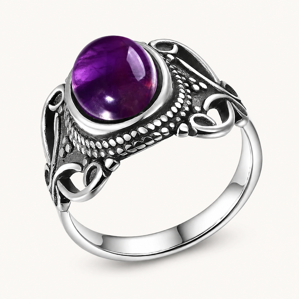 Amethyst Ring aus 925er Silber mit keltischen Knoten