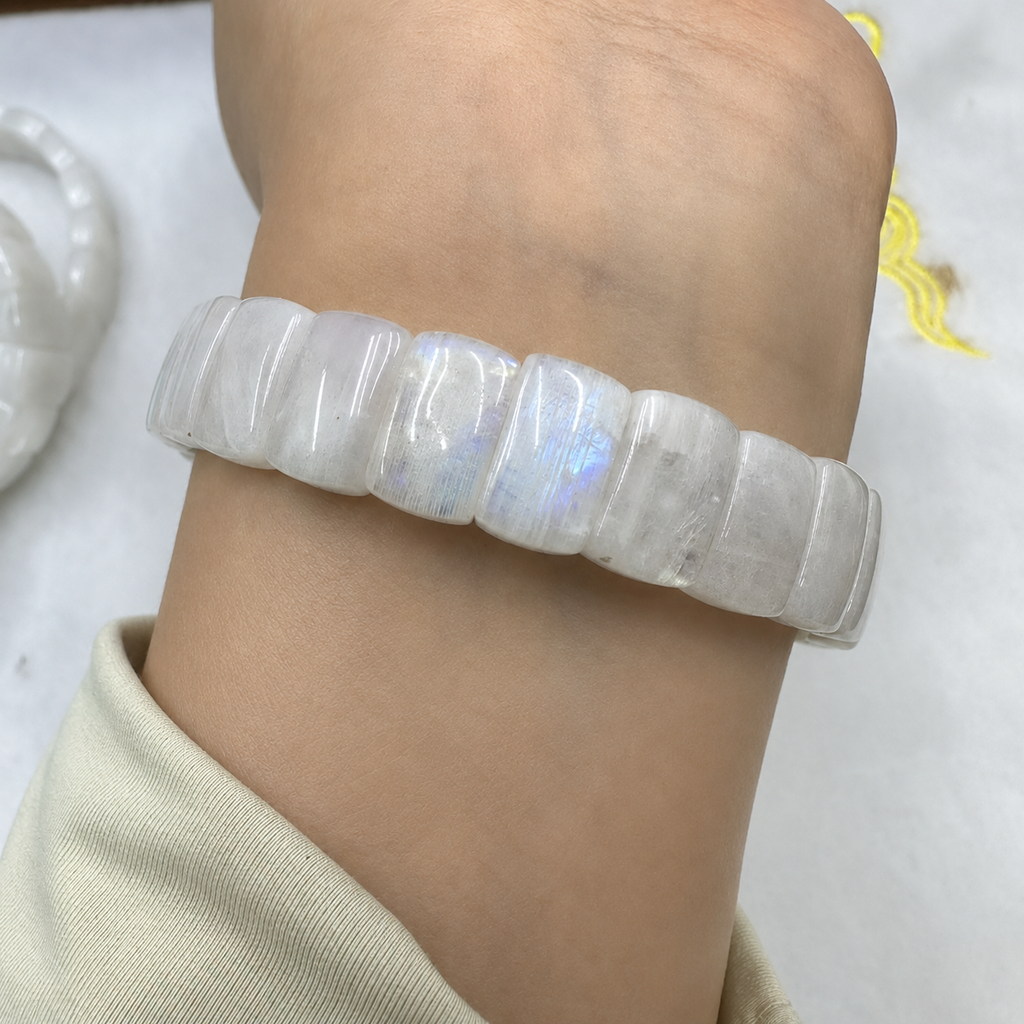 Breites Mondstein Armband