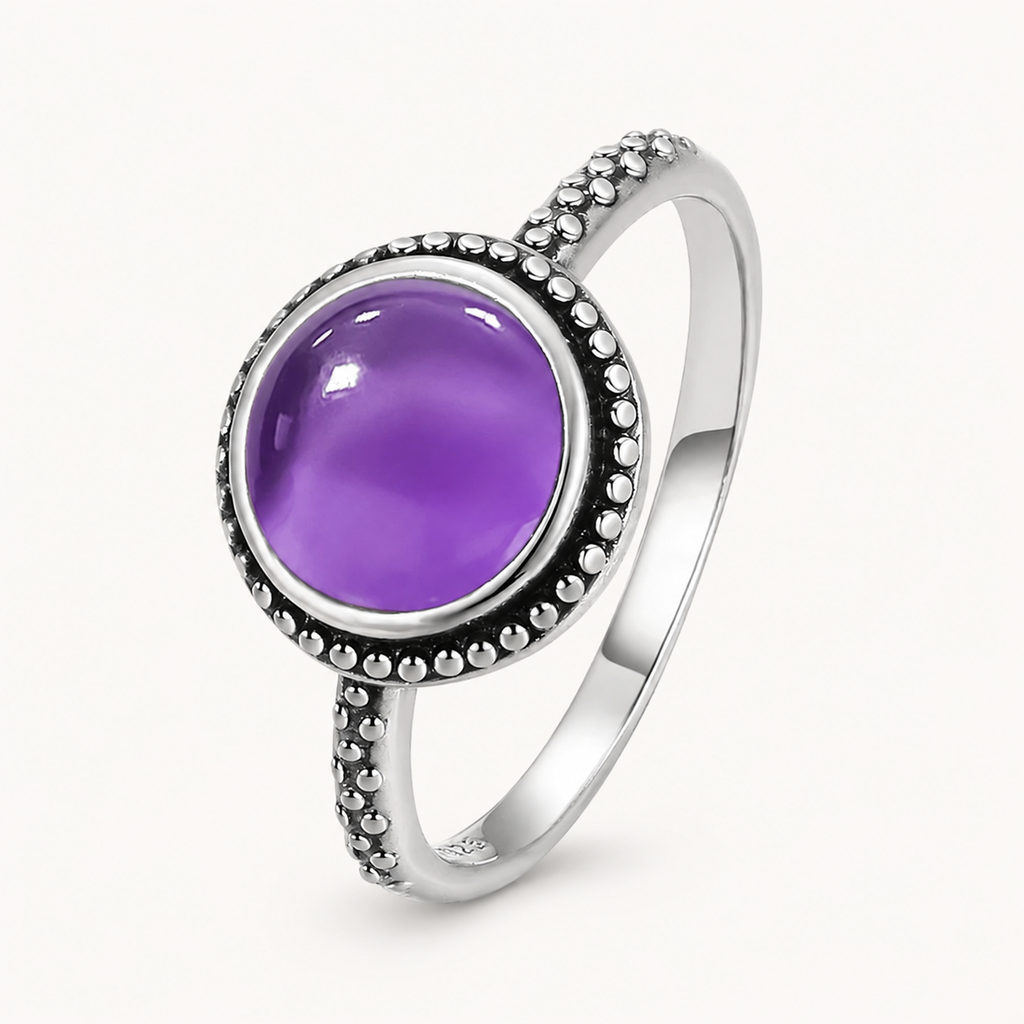 Feiner Amethyst Ring aus 925er Silber mit Perlrand