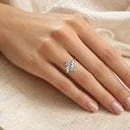 Aquamarin Look Ring mit rechteckigen Steinen und Kristallbesatz