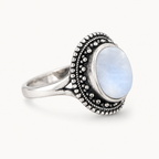 Mondstein Ring aus 925er Silber mit Perlenverzierung