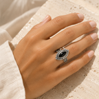Floraler Onyx Ring aus 925er Silber mit Blütenblättern