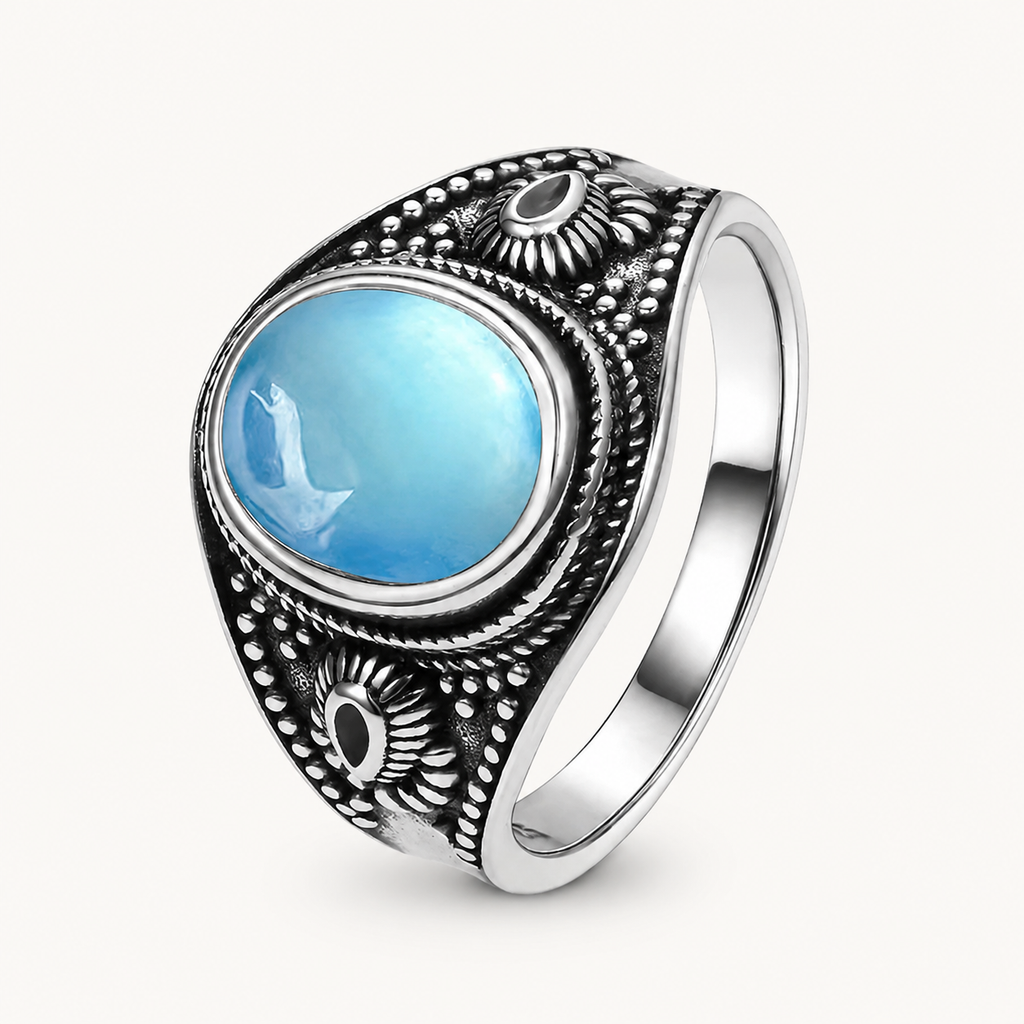 Aquamarin Ring aus 925er Silber im Siegelring Design