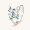Aquamarin Look Ring mit rechteckigen Steinen und Kristallbesatz