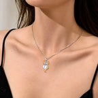 Mondstein Kette aus 925er Silber mit Axolotl und Herzanhänger