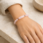 Rosenquarz Perlenarmband mit länglichem Mittelstein