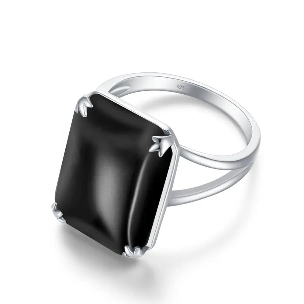 Onyx Ring aus 925er Silber mit rautenförmigem Cabochon