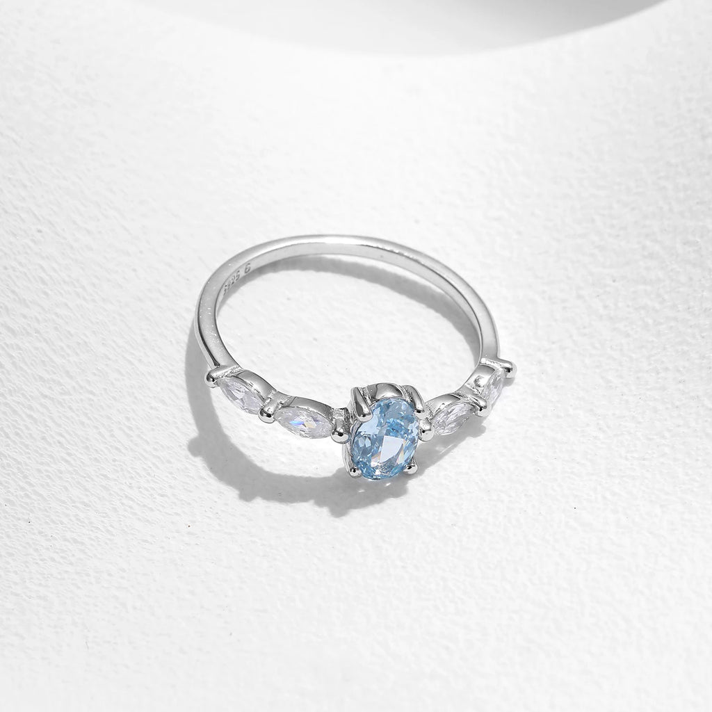 Aquamarin Look Ring aus 925er Silber mit ovalem Stein