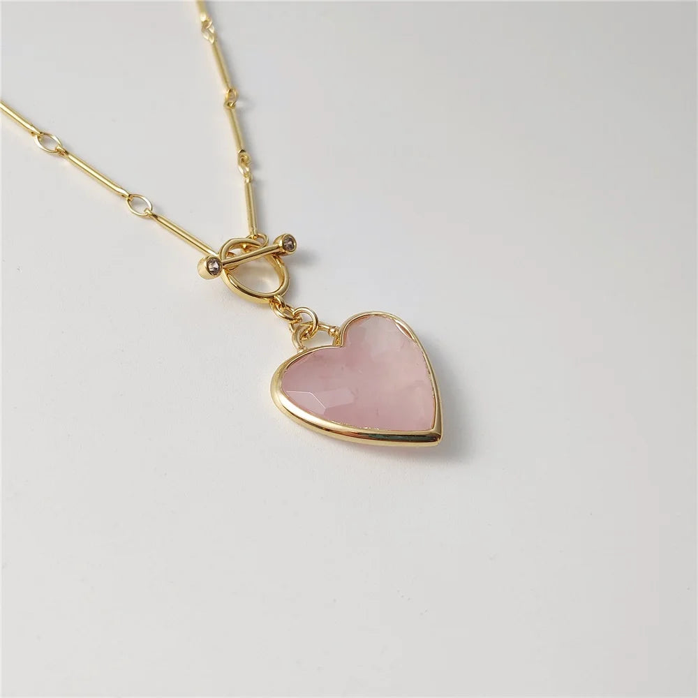 Rosenquarz Herzkette aus 18K Gold