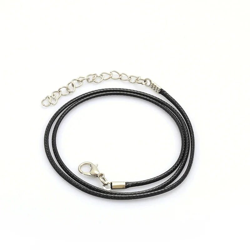 Rosenquarz Kette mit Lebensbaum-Anhänger in Tropfenform