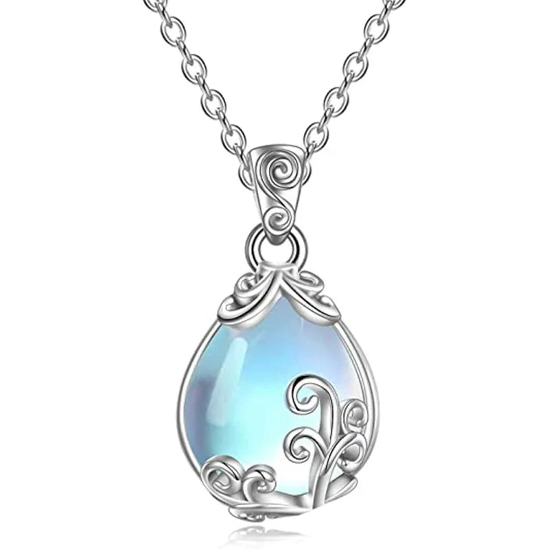 Mondstein Kette mit tropfenförmigem Anhänger und Ornamenten
