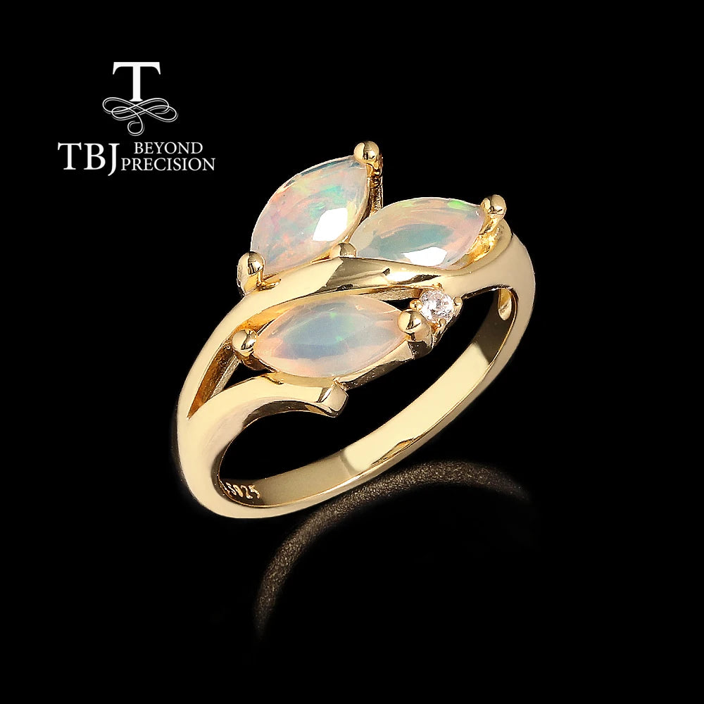 Opal Ring aus 925er Silber in Gelbgoldoptik mit drei Marquise-Steinen