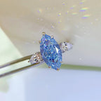 Ring Aquamarin Silber aus 925er Silber mit großem Navette-Stein und Seitensteinen