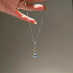 Kette mit Aquamarin-Imitat aus 925er Silber mit tropfenförmigem Anhänger