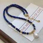 Lapislazuli Kette mit Perlen und rundem weißem Anhänger