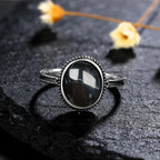 Feiner Onyx Ring aus 925er Silber mit ovalem Cabochon