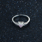 Opal-Look Ring aus 925er Silber mit Herzstein und zwei Ziersteinen