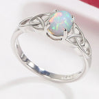 Opal Ring mit keltischem Flechtmuster