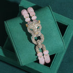 Doppelreihiges Rosenquarz-Perlenarmband mit Katzenmotiv