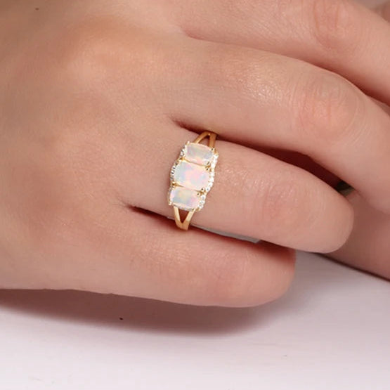 Opal Ring aus 925er Silber mit drei rechteckigen Steinen