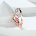 Rosa Opal-Ring aus Roségold mit ovalem Stein