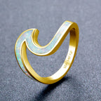 14K vergoldeter Opal Ring im Wellen-Design