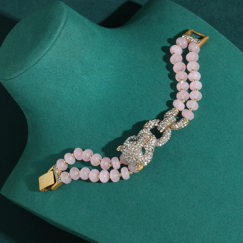 Doppelreihiges Rosenquarz-Perlenarmband mit Katzenmotiv