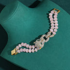 Doppelreihiges Rosenquarz-Perlenarmband mit Katzenmotiv
