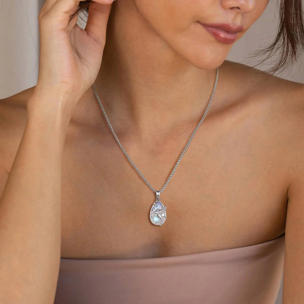 Mondstein Kette aus 925er Silber mit Kolibri und Blüte