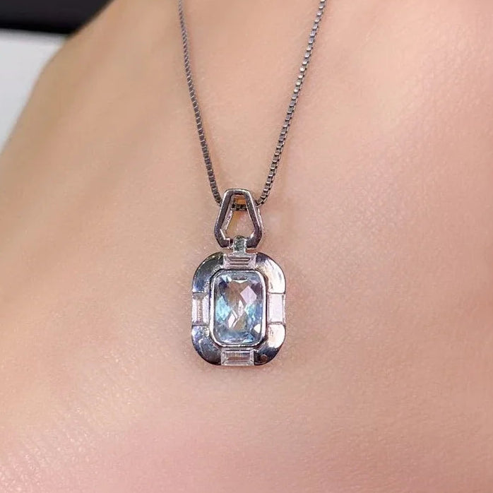Aquamarin Kette aus 925er Silber mit rechteckigem Anhänger im Vintage-Stil