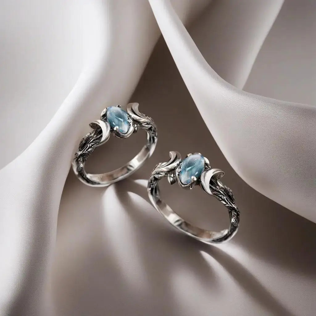 Mondstein Ring mit dreifachem Mondsichel Motiv