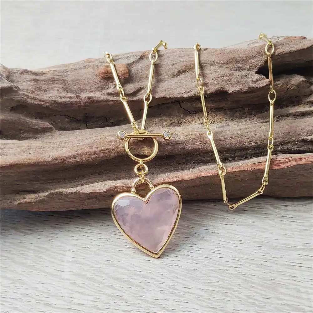Rosenquarz Herzkette aus 18K Gold