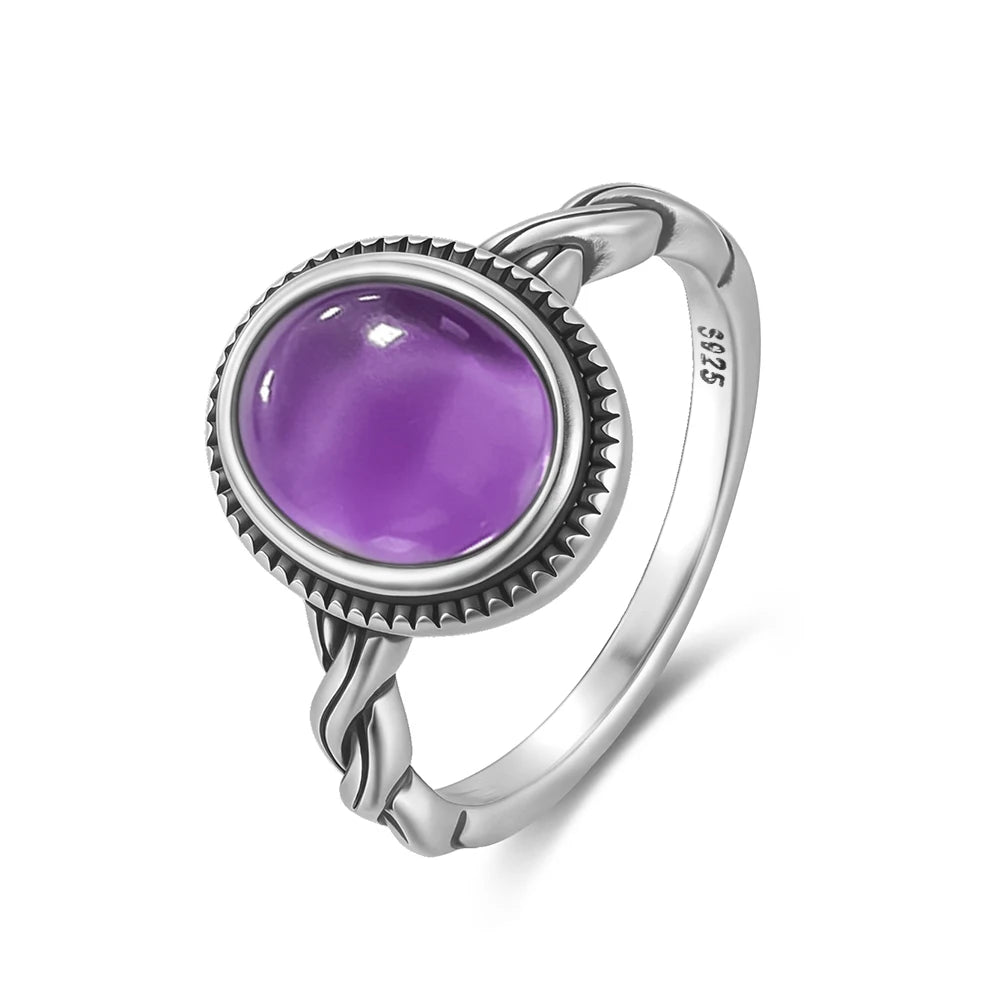 Amethyst Ring aus 925er Silber mit gedrehter Ringschiene