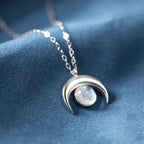 Mondstein Kette aus 925er Silber mit Mondsichel-Anhänger
