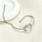 Mondstein Armband aus 925er Silber mit ovalem Mittelstein