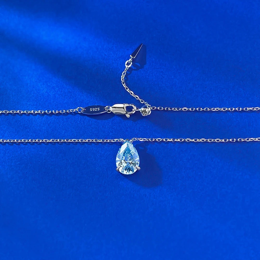 Aquamarin Kette aus 925er Silber mit tropfenförmigem Solitäranhänger