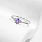 Amethyst Ring aus 925er Silber mit herzförmigem Stein und Ziersteinen