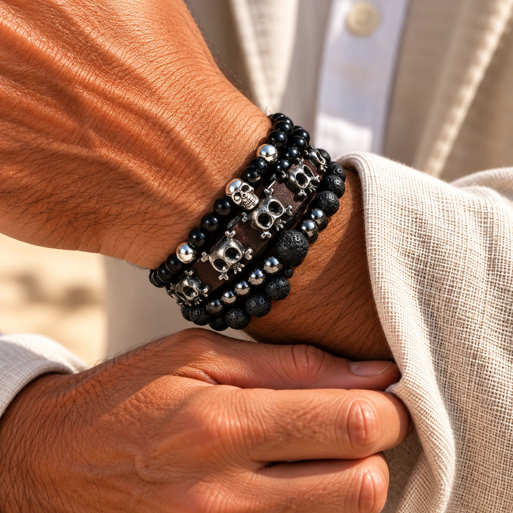 Onyx Armbänder Set mit Lavastein und Totenkopf-Motiven