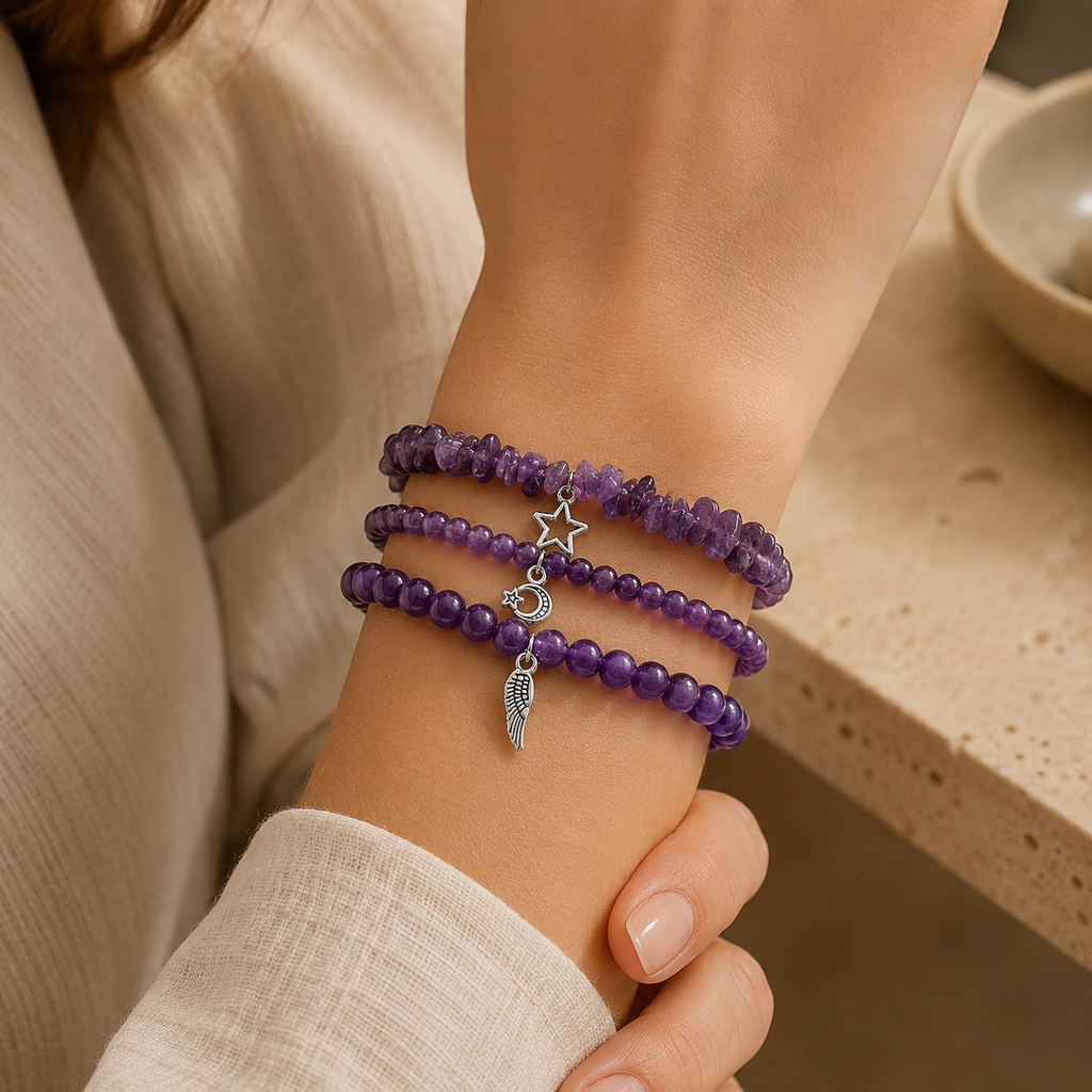 Amethyst Armband mit Stern-, Mond- und Flügelanhänger