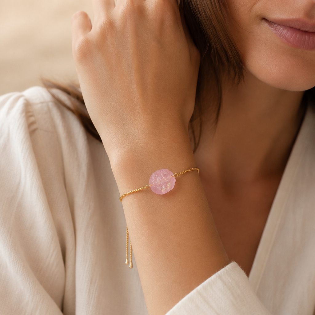 Amethyst Armband mit Rohstein und goldfarbener Kette