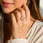 Opal Ring Gold mit Tourmalin-Kranz